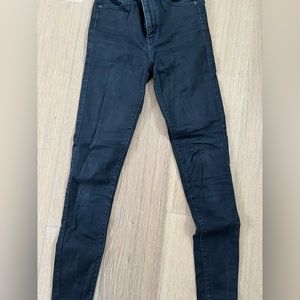 Mile high super skinny Levi’s 25